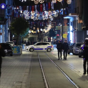 Έκρηξη στην Κωνσταντινούπολη: «Αν ήμουν 20 μέτρα πιο μπροστά ίσως να μη ζούσα» λέει η Ελληνίδα τραυματίας