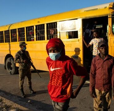 Δομινικανή Δημοκρατία: Κλιμακώνει τις απελάσεις Αϊτινών, ανεβάζοντας την ένταση