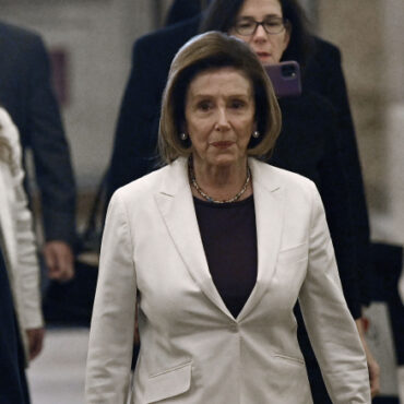 ΗΠΑ: Αποχωρεί η Νάνσι Πελόζι από την ηγεσία των Δημοκρατικών - Παραμένει στο Κογκρέσο