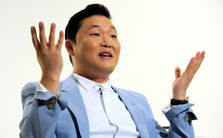 Το «Gangnam Style» στοίχειωσε τον δημιουργό του παρά την παγκόσμια επιτυχία – Η ζωή του Psy δέκα χρόνια μετά