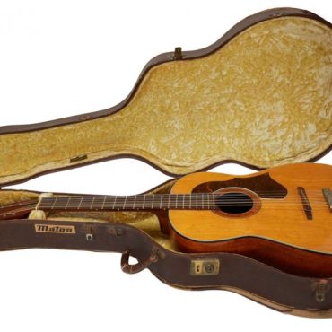Η χαμένη κιθάρα του Τζον Λένον βρέθηκε και βγήκε σε δημοπρασία
