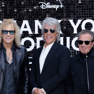 Nέο ντοκιμαντέρ για τους Bon Jovi φωτίζει την ιδιωτική ζωή του συγκροτήματος